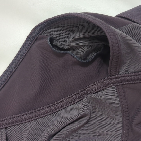 Fabletics On-The-Go Medium Impact Sports Bra, Color Shadow Shine Size L - Picture 13 of 14